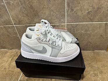 dunk low: Кроссовки, 37, Nike, Новый, цвет - Серый, Самовывоз — 1