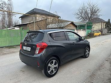 Chevrolet: Chevrolet Spark: 2016 г., 1 л, Вариатор, Бензин, Хэтчбэк — 6