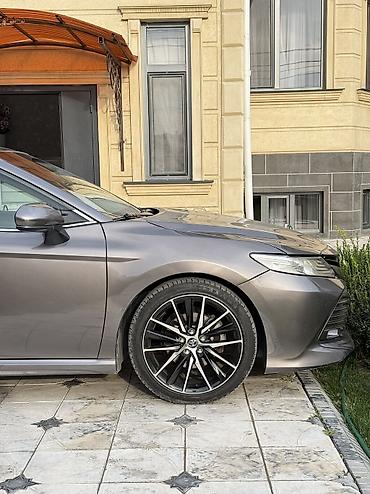 Toyota: Toyota Camry: 2018 г., 2.5 л, Автомат, Бензин, Хэтчбэк — 8