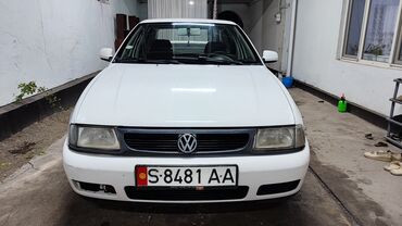 Volkswagen: Volkswagen Polo: 2001 г., 1.4 л, Механика, Бензин, Седан