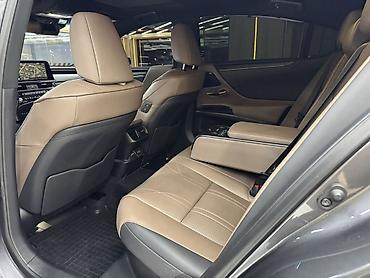 Lexus: Lexus ES: 2023 г., 2.5 л, Автомат, Гибрид, Седан — 16