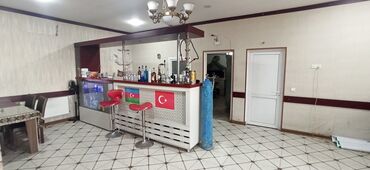 icarə magaza: Məhəmmədi kəndinin girişində kafe icarəyə verilir. Qarşısında geniş