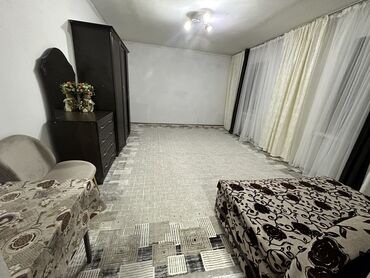 квартира акунбаева: 1 комната, 35 м², 1 этаж, Косметический ремонт