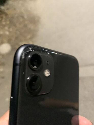 списанные айфоны: IPhone 11, Б/у, Черный