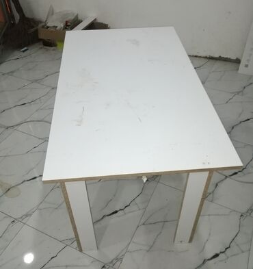 Ofis masaları: Yeni, Dördbucaq masa — 27