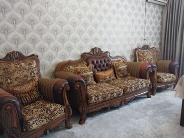 Digər mebel: LalaTürkiyə istehsalı divan kreslo dəsti 350azn. Qoz ağacı və təmiz