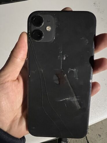 сломанные телефон: IPhone 11, Б/у, Черный, 73 %