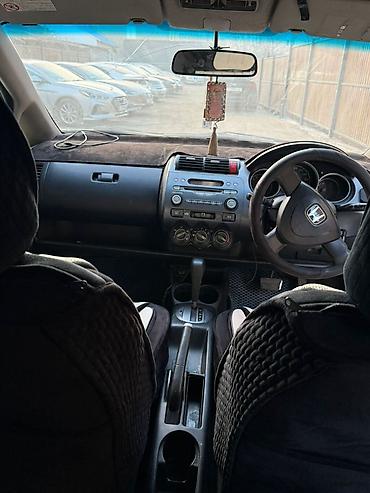 Honda: Honda Fit: 2001 г., 1.5 л, Вариатор, Бензин — 11