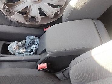 pezo 1: NASLON ZA RUKU ZA VOLKSWAGEN GOLF 5 | Naslon za ruku Golf 5 Ostali — 1