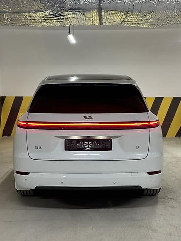 exeed lx: Lixiang L7: 2024 г., 1.5 л, Автомат, Гибрид, Кроссовер — 6