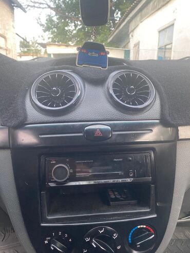 Chevrolet: Chevrolet Lacetti: 2006 г., Бензин, Седан — 10