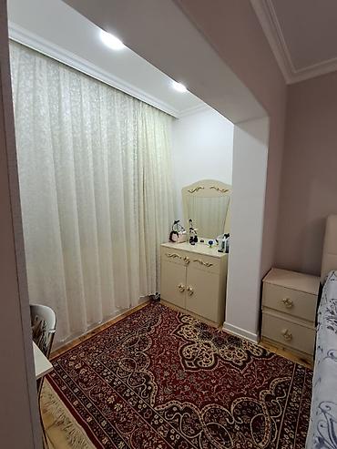 turan: Bakı, 8-ci mikrorayon, 2 otaqlı, Köhnə tikili, m. Azadlıq Prospekti, 60 kv. m — 4