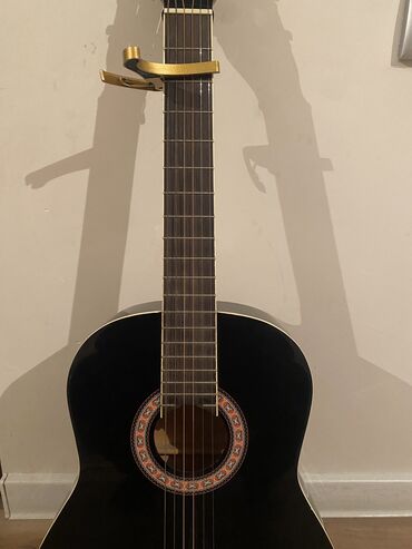 гитара сатам: Гитара сатылат абалы жакшыуну тунук 
Баасы 7500 суйлошобуз