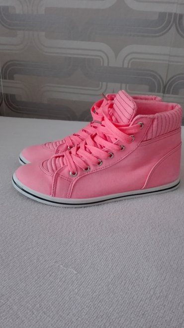 Ženska patike i atletske cipele: Patike jumex,broj 39,par puta obuvene,unutrasnje gaziste je 24,5 cm na lalafo.rs - slika 2 Patike jumex,broj 39,par puta obuvene,unutrasnje gaziste je 24,5 cm - Novi Sad - slika 2