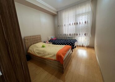 Uzunmüddətli kirayə mənzillər: 4 QİZ OTAQ YOLDASİ AXTARİLİR KOD 80 12 QİYMƏT 150 AZN . /. Metro - 20 -da lalafo.az — 1 Uzunmüddətli kirayə mənzillər: 4 QİZ OTAQ YOLDASİ AXTARİLİR KOD 80 12 QİYMƏT 150 AZN . /. Metro - 20 — 1