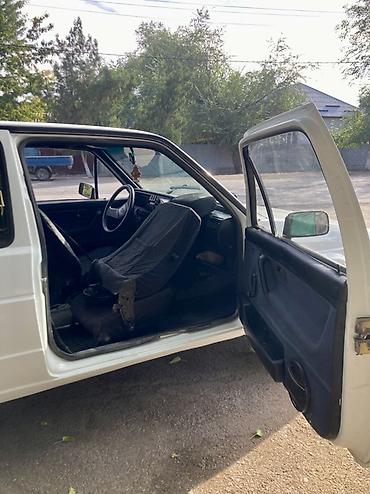 Volkswagen: Volkswagen Golf: 1987 г., 1.3 л, Механика, Бензин, Хэтчбэк — 9