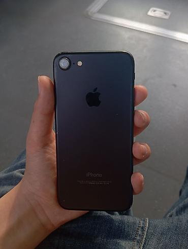 aux iphone: IPhone 7, 32 GB, Jet Black, Barmaq izi — 2