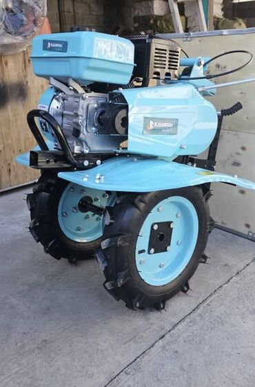 Дизельные мотоблоки: Мотоблок с бензиновым двигателем, предназначенный для обработки — 22