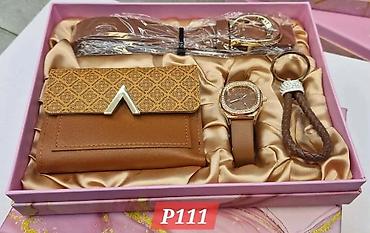 Setovi nakita: Ženski poklon set – elegantni aksesoari i parfem idealan je za Dan — 5