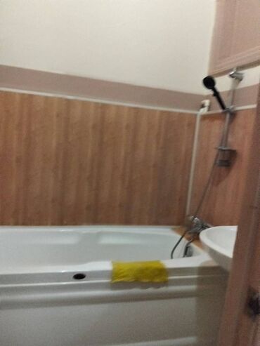 Uzunmüddətli kirayə mənzillər: Xətai Rayonu NZS Qəsəbəsi Babək Prospekti Gəncə Mərasim Evi 2 otaq — 13