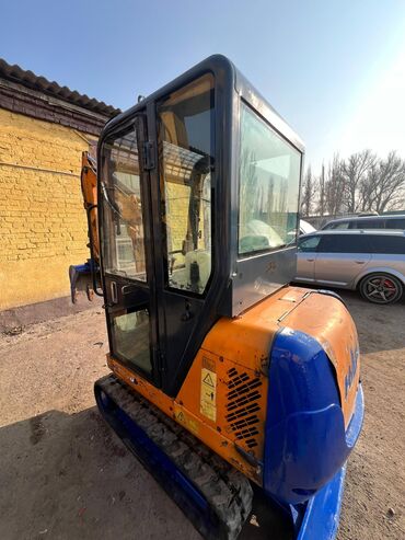 Экскаваторы: Экскаватор, 2003 г., Гусеничный — 13