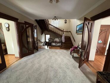 Долгосрочная аренда домов: 400 м², 10 комнат — 6