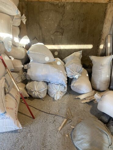 5 15 taxta qiymeti 2023: Salam 50 kq kisede qalin taxta parcalari odun satilir 150 kiseden