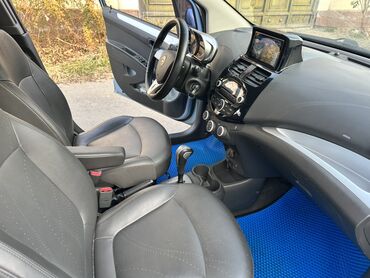 Chevrolet: Chevrolet Spark: 2015 г., 1 л, Автомат, Бензин, Хэтчбэк — 11