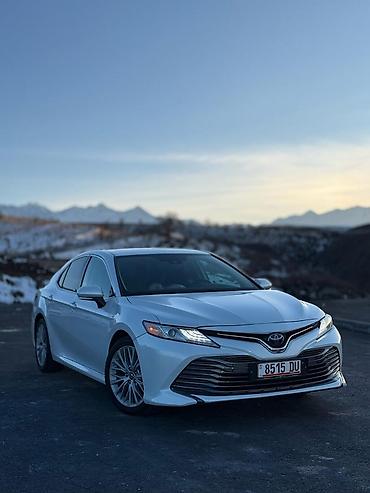 Toyota: Toyota Camry: 2020 г., 2.5 л, Автомат, Гибрид, Седан — 2