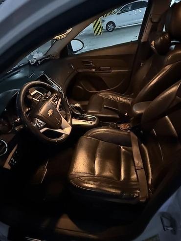 chevrolet cruze salon: Chevrolet Cruze: 1.4 l | 2012 il 240000 km Sedan — 10