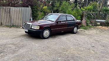 baqaj az: Mercedes‑Benz 190 (W201) sedan - Kuzov: 4 qapılı sedan, tünd qırmızı — 2