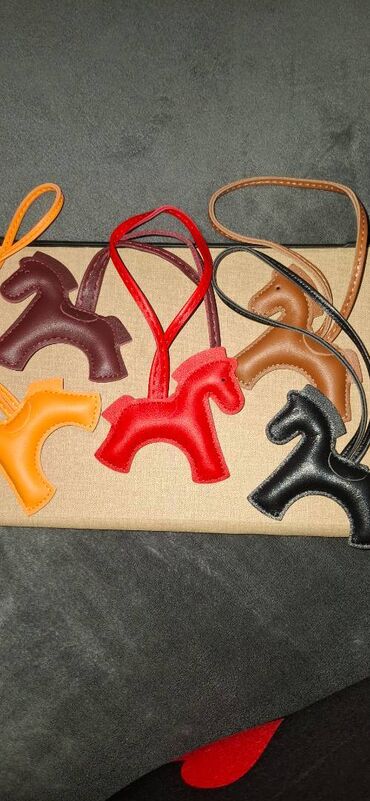 Kəmərlər: Brelok — 10