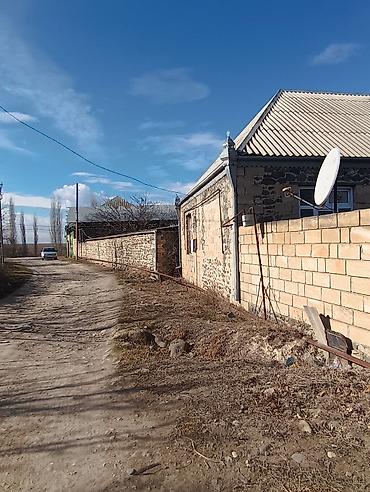 Həyət evləri və villaların satışı: Satışa obyekt: həyətyanı sahəsi olan daş ev - Daş konstruksiyalı — 1
