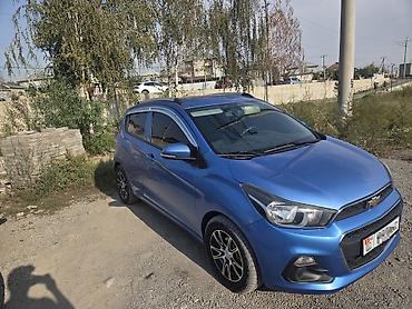 фолксваген лт 35: Chevrolet Spark: 2017 г., 1 л, Автомат, Бензин, Хэтчбэк — 3