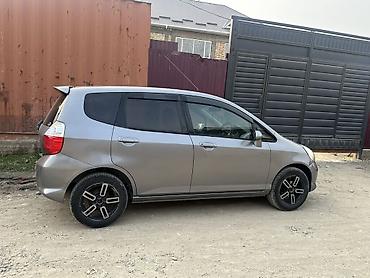 Honda: Honda Fit: 2004 г., Автомат, Хэтчбэк — 3