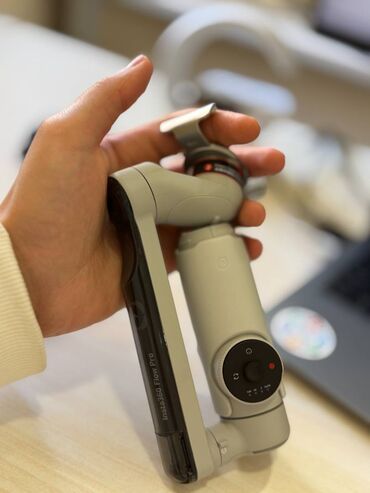 Telefon üçün stabilizatorlar: Gimball "Insta 360 flow pro" bundle Qutu açılıb, yalnız işləkliyi — 2