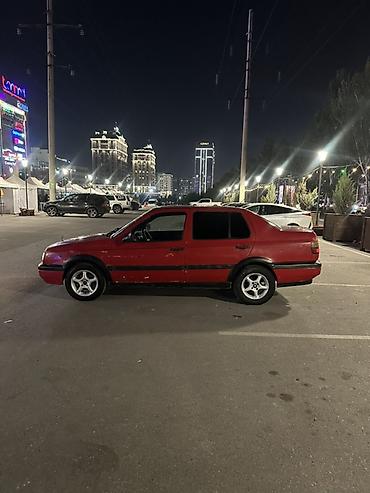 Volkswagen: Volkswagen Vento: 1992 г., 1.8 л, Механика, Бензин, Седан — 4