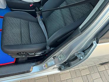 Honda: Honda Stream: 2004 г., 2 л, Автомат, Бензин, Минивэн at lalafo.kg — 8 Honda: Honda Stream: 2004 г., 2 л, Автомат, Бензин, Минивэн — 8