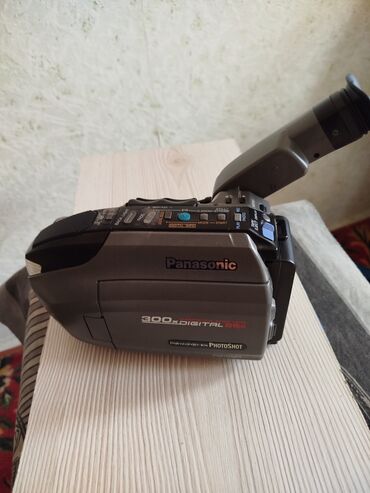 дрон каракол: Продается видео камера Panasonic 300 в хорошем состоянии всё работает