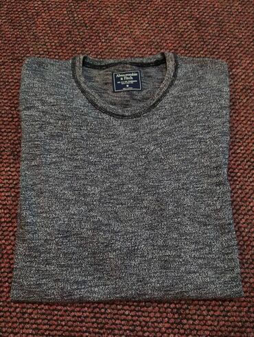 Duksevi: Muški tanak duks Abercrombie & Fitch vel. M Prelep originalni — 1