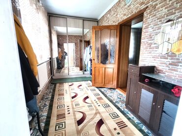 Продажа домов: Дом, 200 м², 6 комнат, Собственник — 14