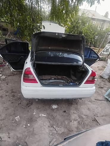 sprinter 4 4: Mercedes-Benz C-Class: 1995 г., 2.2 л, Механика, Бензин — 3