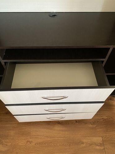 Тумбы и подставки для телевизора: Тумба и подставка для телевизора, Б/у, Напольная, ЛДСП, Самовывоз — 6