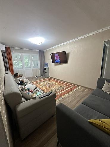квартира 10мкр: 🏠 Продаётся 3-комнатная квартира в 10-м микрорайоне 📍 Адрес: район — 7