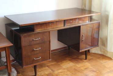Письменные столы: Письменный стол, Б/у — 4