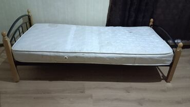 кровать двухспальная: İşlənmiş, Təknəfərlik çarpayı, Bazasız, Matras ilə, Siyirməsiz