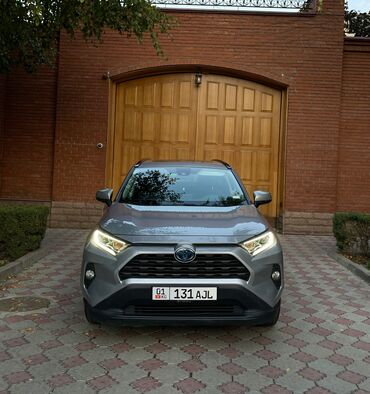 электра машины: Toyota RAV4: 2021 г., 2.5 л, Вариатор, Гибрид, Кроссовер