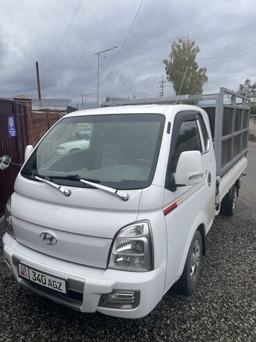 крыло на ауди а6 с5: Легкий грузовик, Hyundai, Стандарт, 2 т, Б/у