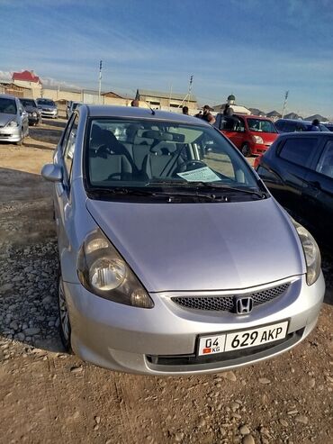 Honda: Honda Jazz: 2005 г., 1.3 л, Механика, Бензин, Хэтчбэк