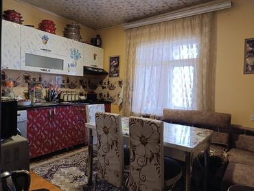 pirşağı ev: Pirsaat qəs. 3 otaqlı, 100 kv. m, Kredit yoxdur, Yeni təmirli